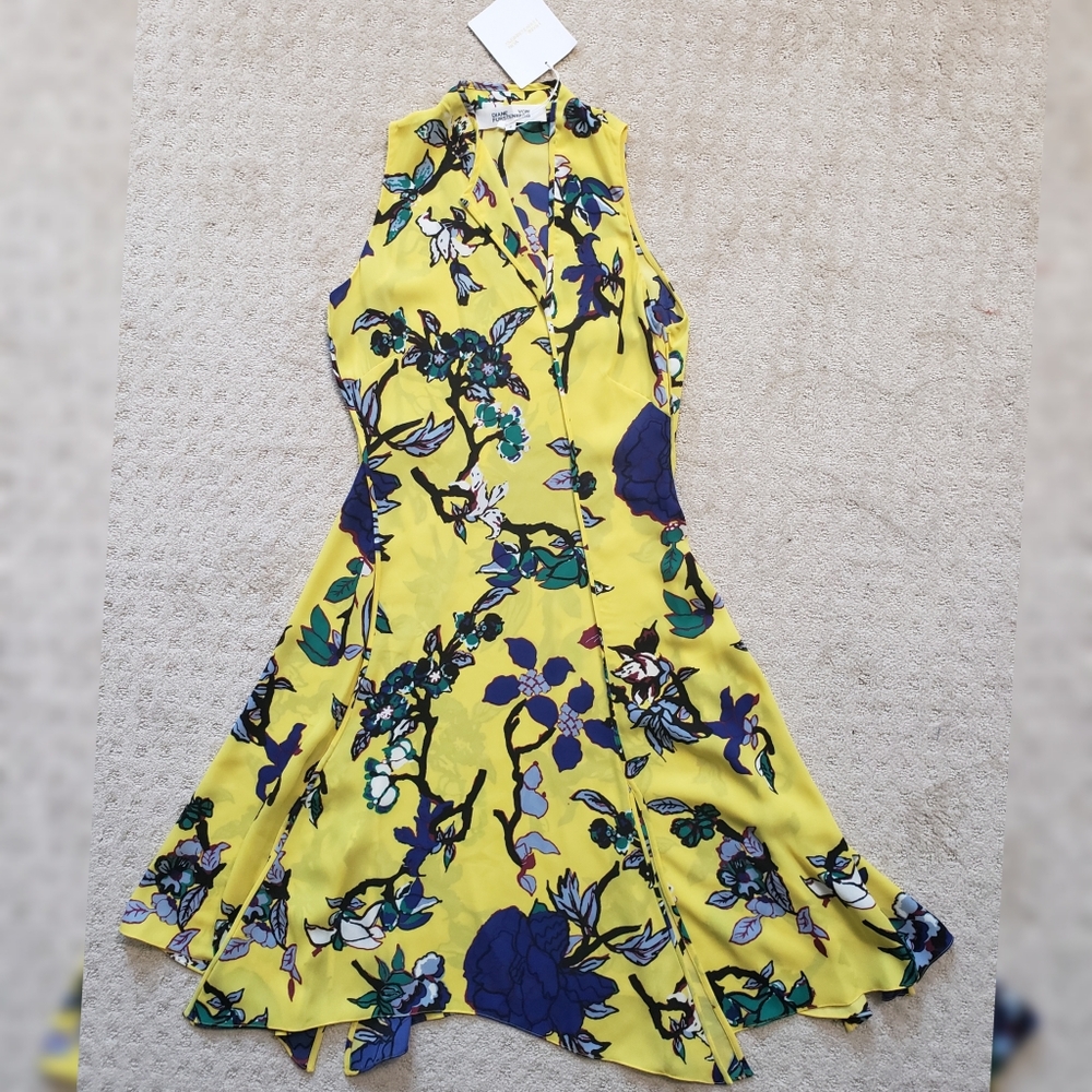 NWT DVF Carmen Floral Dress silk size 0